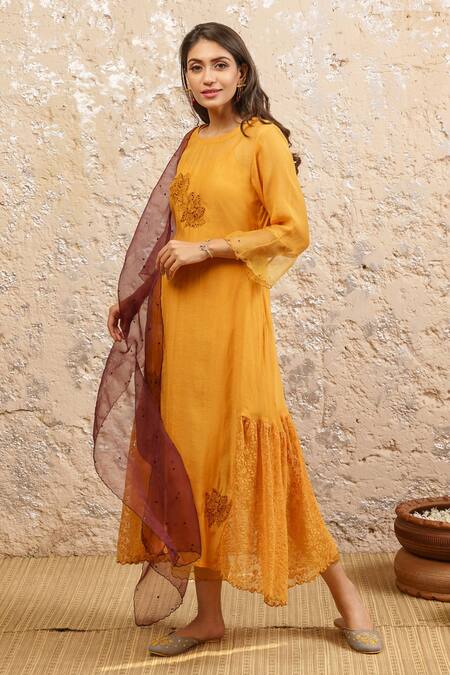 Buy_Naaz By Noor_Yellow Cotton, Organza, Chanderi Floral Round Embroidered Kurta Set _Online_at_Aza_Fashions