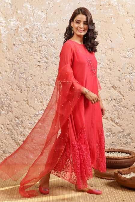 Shop Naaz By Noor Red Cotton, Organza, Chanderi Plain Round Neck Kurta Set at Aza Fashions Shop_Naaz By Noor_Red Cotton, Organza, Chanderi Plain Round Neck Kurta Set _at_Aza_Fashions