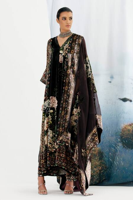 Rajdeep Ranawat_Black Velvet, Organza Floral Behrom Print Dupatta_Online_at_Aza_Fashions