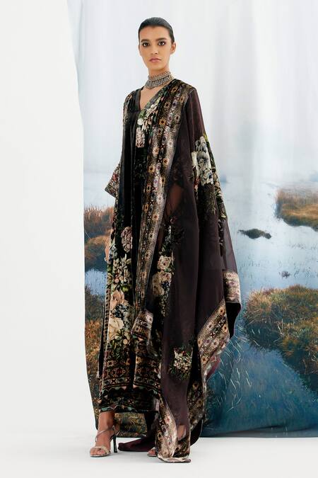 Buy_Rajdeep Ranawat_Black Velvet, Organza Floral Behrom Print Dupatta_Online_at_Aza_Fashions