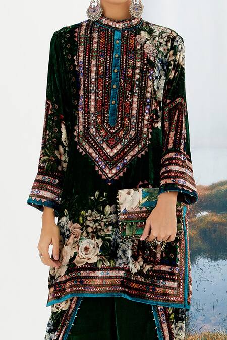 Rajdeep Ranawat_Green Silk Velvet Floral, Geometric Band Collar Reza Printed Tunic_at_Aza_Fashions