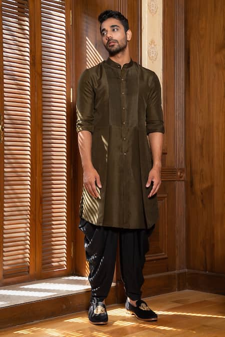 Shop_Darshika Menswear_Green Silk Blend Sequin Work Bundi Kurta Set _at_Aza_Fashions