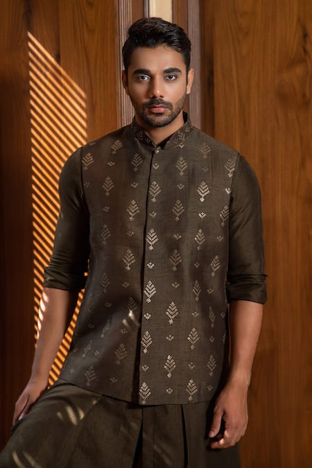 Darshika Menswear_Green Silk Blend Sequin Work Bundi Kurta Set _Online_at_Aza_Fashions