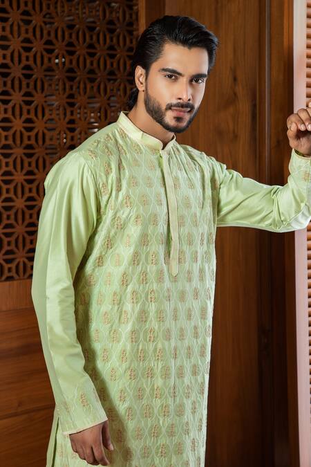 Darshika Menswear_Green Cotton Silk Geometric And Floral Motifs Embroidered Kurta Set _Online_at_Aza_Fashions