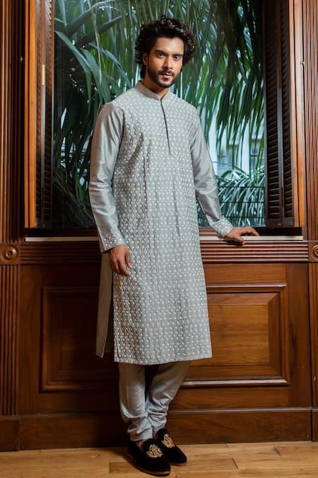 Darshika Menswear Floral Embroidered Kurta Set 