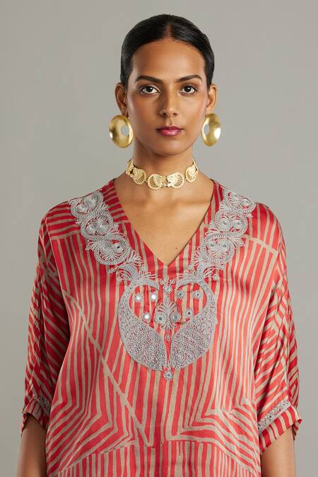 Myoho_Red Printed Asymmetric Kurta And Pant Set _Online_at_Aza_Fashions