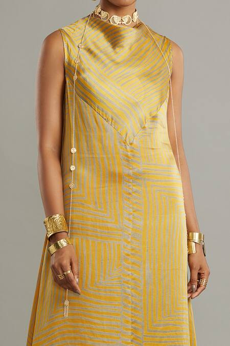 Myoho_Yellow Printed Asymmetric Tunic _Online_at_Aza_Fashions