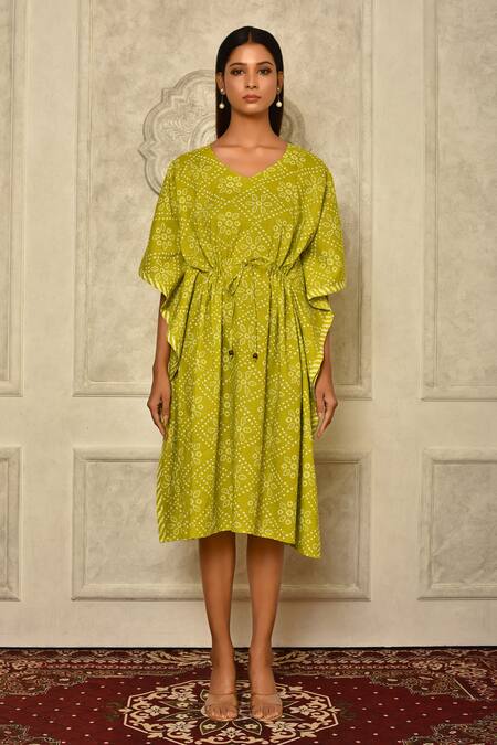Buy_Aryavir Malhotra_Green Cotton Printed Bandhani V Neck Kaftan_Online_at_Aza_Fashions