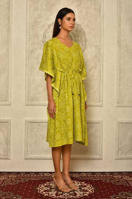 Aryavir Malhotra_Green Cotton Printed Bandhani V Neck Kaftan_Online_at_Aza_Fashions