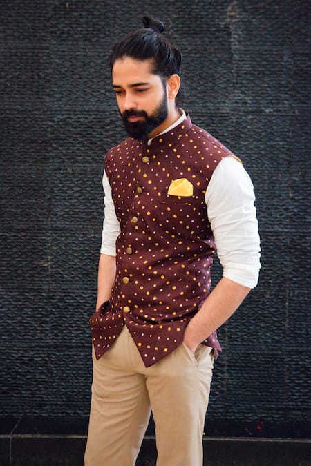 Buy_Seirra Thakur_Brown Silk Geometric Pattern Bundi_Online_at_Aza_Fashions