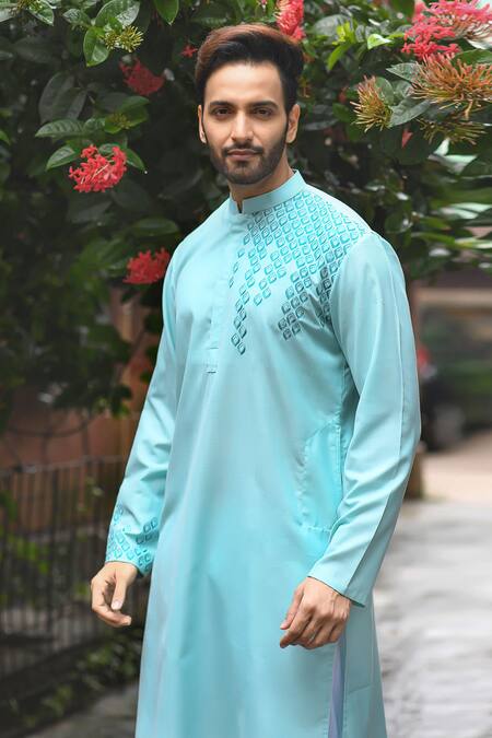 Priyanka Haralalka_Blue Cotton Blend, Ruby Silk Thread Work Geometric Embroidered Kurta Set_Online_at_Aza_Fashions