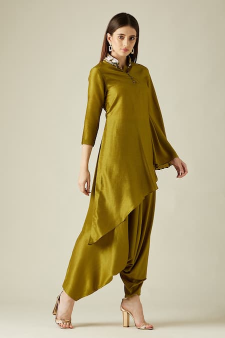 Buy_Aakaar_Green Matka Silk Sequins Mandarin Collar Asymmetric Tunic And Draped Pant Set _Online_at_Aza_Fashions