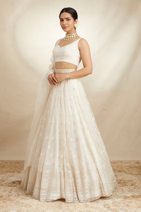 ASTHA NARANG_White Organza Floral V Neck Embroidered Bridal Lehenga Set _Online_at_Aza_Fashions