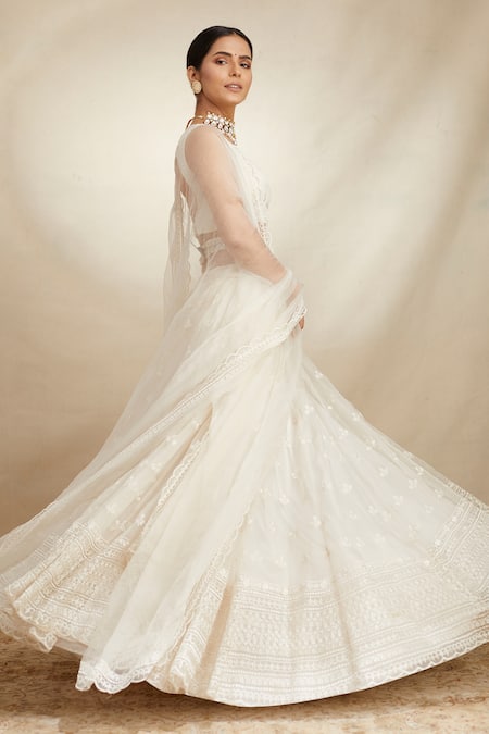 Buy_ASTHA NARANG_White Organza Floral V Neck Embroidered Bridal Lehenga Set _Online_at_Aza_Fashions