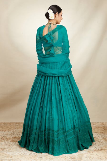 Shop Astha Narang Green Organza Thread Sweetheart Neck Embroidered Lehenga Set at Aza Fashions Shop_Astha Narang_Green Organza Thread Sweetheart Neck Embroidered Lehenga Set _at_Aza_Fashions
