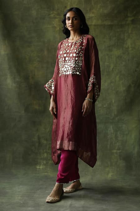 Begum Sahiba Kaftan Kurta & Pant Set 