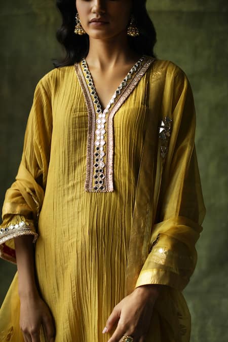 Shop_Begum_Yellow Kurta Crinkled Silk Embroidery Mirror V Neck Bahaar Set  _Online_at_Aza_Fashions