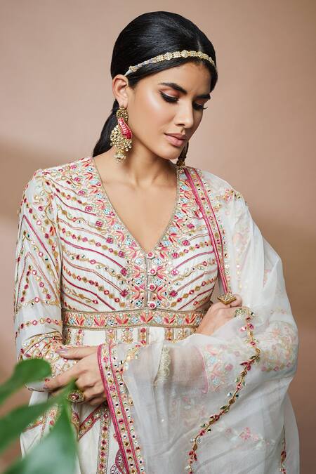 Tamanna Punjabi Kapoor_Ivory Georgette, Lining Crepe Chevron, Gota, Embroidered Anarkali With Dupatta _Online_at_Aza_Fashions