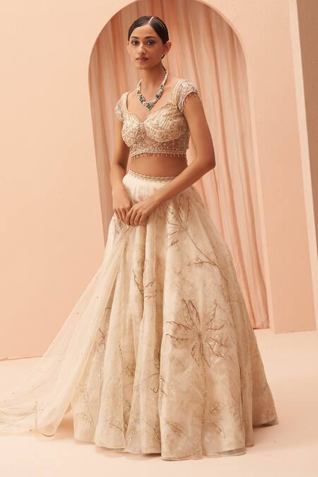 Parul Gandhi_Gold Foil Organza Floral Plunge Sweetheart Cleopatra Printed Bridal Lehenga Set _Online_at_Aza_Fashions