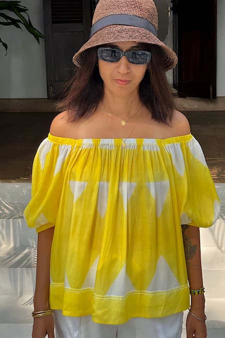Rriso_Yellow Cotton Bamboo Geometric Straight Pattern Top_Online_at_Aza_Fashions