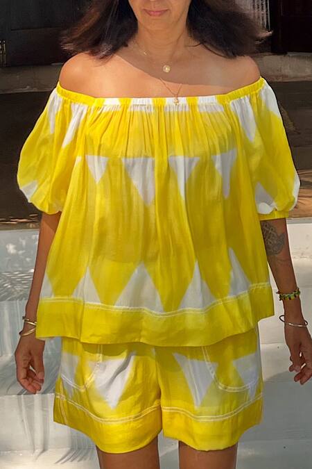 Rriso_Yellow Cotton Bamboo Geometric Pattern Shorts_Online_at_Aza_Fashions