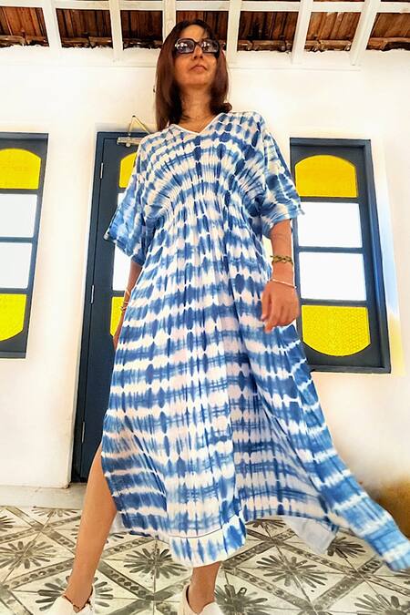 Rriso_Blue Cotton Bamboo Geometric V Neck Tie Dye Kaftan_Online_at_Aza_Fashions