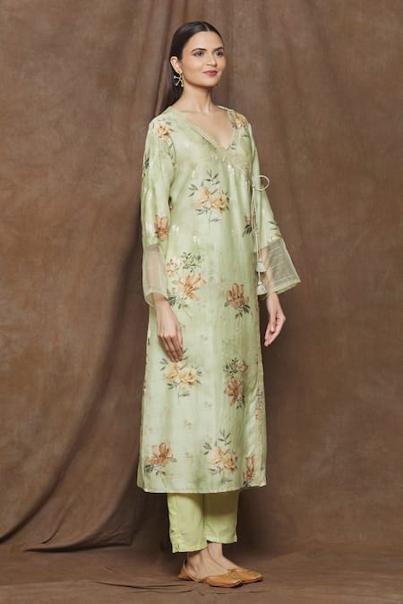 Turaja_Green Pure Chanderi (60% Cotton And Embroidery Floral V Neck Kurta_Online_at_Aza_Fashions