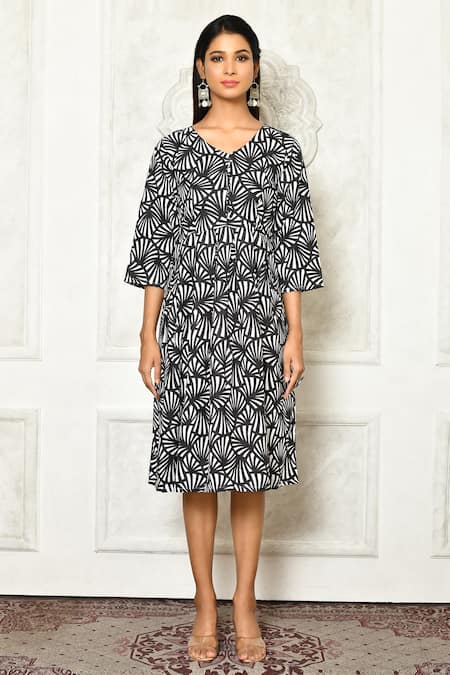 Buy_Samyukta Singhania_Black Crepe V-neck V Printed Dress_Online_at_Aza_Fashions