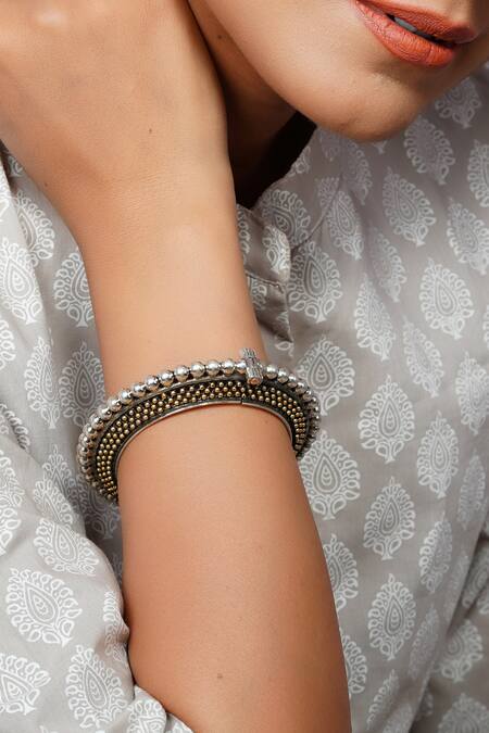 Shop_Palace Of Silver_Silver Plated Handcrafted Rawa Work Bangle_Online_at_Aza_Fashions