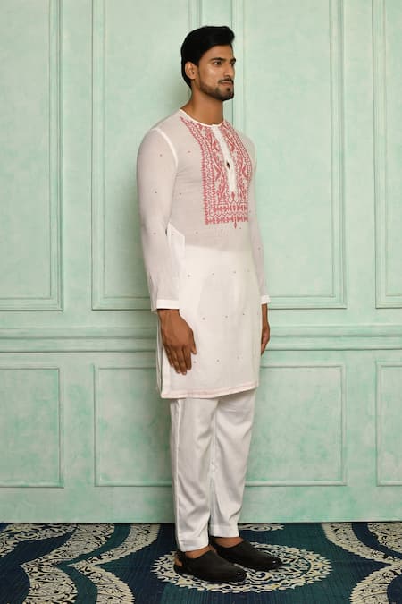 Pranay Baidya White Jamdani, Malai Geometric Floral Pattern Kurta Set Online at Aza Fashions Pranay Baidya_White Jamdani, Malai Geometric Floral Pattern Kurta Set _Online_at_Aza_Fashions