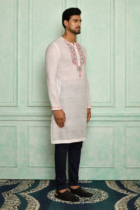Pranay Baidya White Jamdani, Malai Geometric Pattern Kurta Set Online at Aza Fashions Pranay Baidya_White Jamdani, Malai Geometric Pattern Kurta Set _Online_at_Aza_Fashions