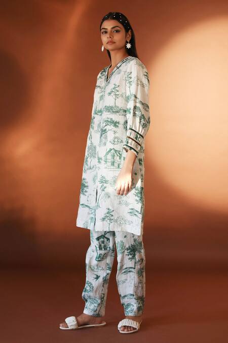 Pozruh By Aiman White Pure Hemp Floral V Neck Sidra Print Tunic Online at Aza Fashions Pozruh By Aiman_White Pure Hemp Floral V Neck Sidra Print Tunic _Online_at_Aza_Fashions