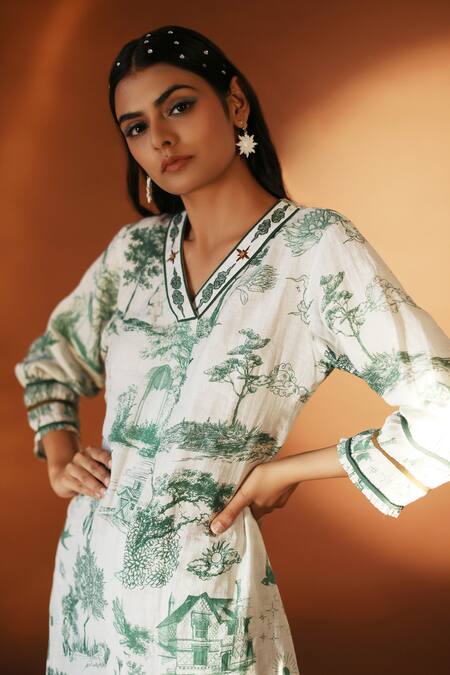 Buy Pozruh By Aiman White Pure Hemp Floral V Neck Sidra Print Tunic Online at Aza Fashions Buy_Pozruh By Aiman_White Pure Hemp Floral V Neck Sidra Print Tunic _Online_at_Aza_Fashions