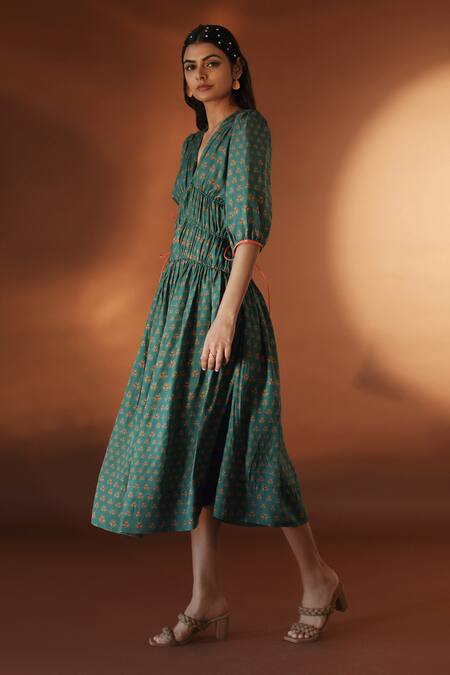 Buy_POZRUH_Green Pure Mulberry Silk Floral Pattern V Neck Sitara Printed Dress_Online_at_Aza_Fashions