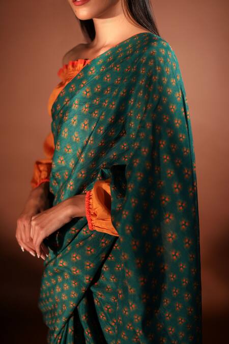 Buy_POZRUH_Green Pure Mulberry Silk Digital Prints Floral Pattern Sunset Saree_Online_at_Aza_Fashions
