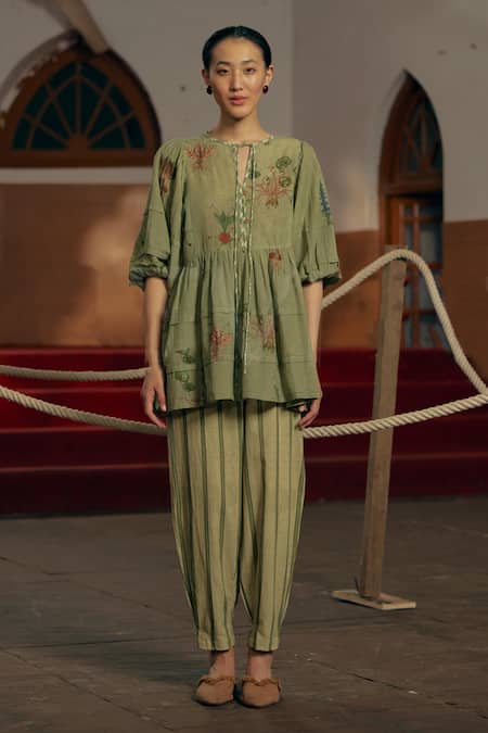 Cord Green 100% Cotton Botanical Print Tie-up Neck Jane Floral Top