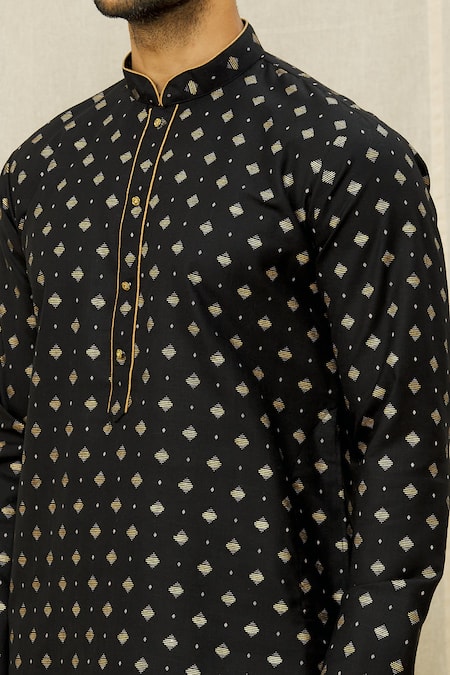 Buy Arihant Rai Sinha Black Handloom Cotton Digital Print Straight Kurta Online at Aza Fashions Buy_Arihant Rai Sinha_Black Handloom Cotton Digital Print Straight Kurta _Online_at_Aza_Fashions