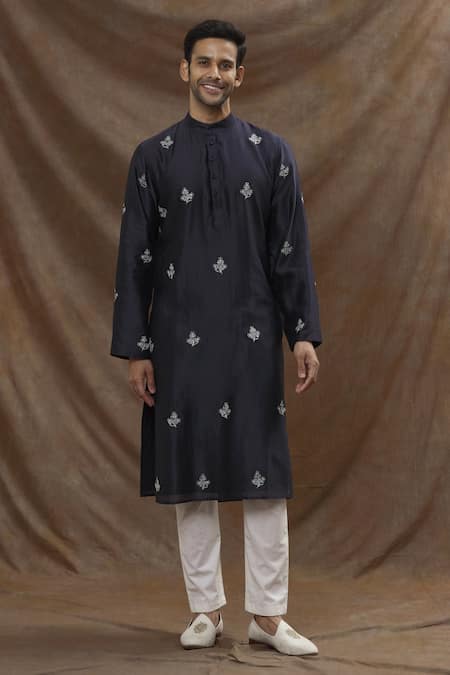 Shop_The MeN'S Kompany_Blue Chanderi Silk Thread Kurta _Online_at_Aza_Fashions