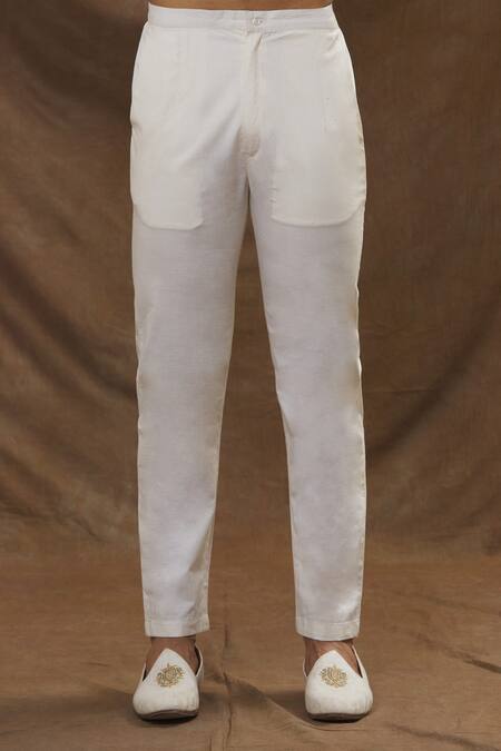 The MeN'S Kompany White Chanderi Silk Thread Kurta And Pant Set at Aza Fashions The MeN'S Kompany_White Chanderi Silk Thread Kurta And Pant Set _at_Aza_Fashions
