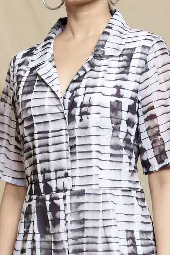 Khwaab By Sanjana Lakhani_Black Printed Stripes Jumpsuit _at_Aza_Fashions