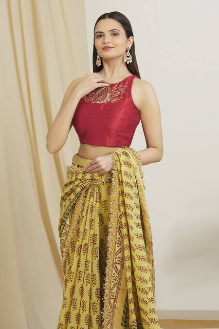 Surendri_Green Raw Silk, Kotadoria Floral Round Saree With Embroidered Blouse_at_Aza_Fashions