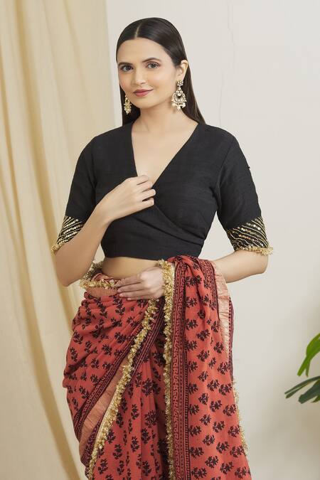 Surendri Red Raw Silk, Kotadoria Floral V Neck Print Saree With Embroidered Blouse at Aza Fashions Surendri_Red Raw Silk, Kotadoria Floral V Neck Print Saree With Embroidered Blouse_at_Aza_Fashions