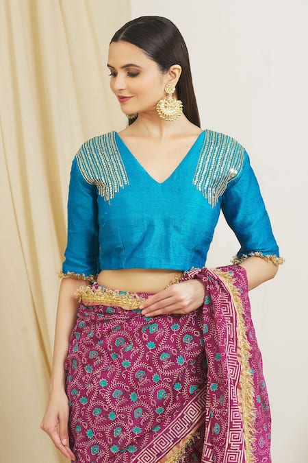 pattu saree with contrast blouse | Silk saree blouse designs, Blouse designs  high neck, Pattu saree blouse designs
