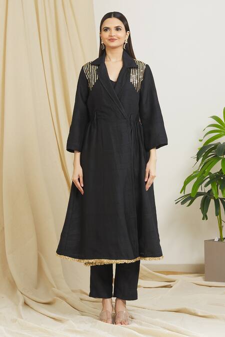 Buy_Surendri_Black Raw Silk Embellished Sequins Lapel Collar Kimono Jacket And Pant Set_Online_at_Aza_Fashions
