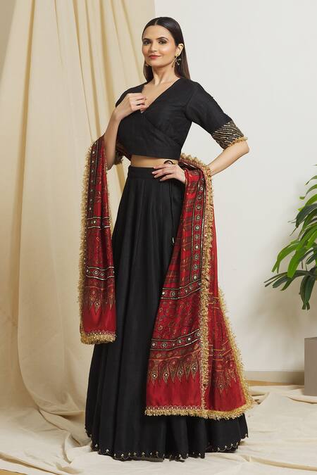 Buy_Surendri_Black Raw Silk Hand Embroidery Sequins V Neck Lehenga Set_Online_at_Aza_Fashions