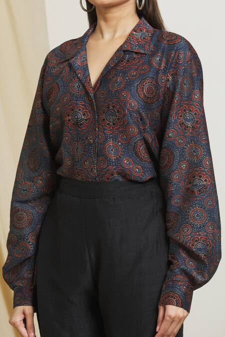 Shop_Surendri_Grey Chanderi And Raw Silk Ajrak Lapel Collar Print Shirt With Pant_Online_at_Aza_Fashions