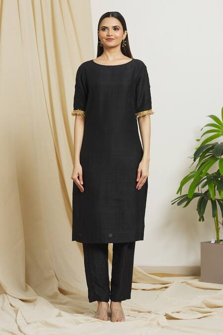 Surendri_Black Raw Silk Woven Round Lace Bordered Kurta Set_at_Aza_Fashions