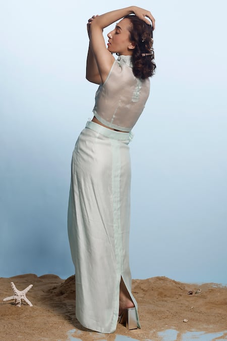 Eclat By Prerika Jalan Pearl Embellished Marine Pattern Top With Skirt 