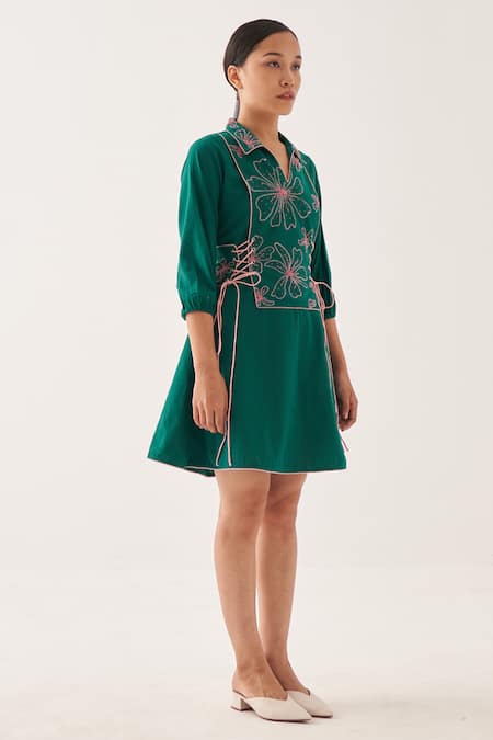 Buy Cross A Line Green Cotton, Linen Embroidery Collared Apron Knee-length Dress Online at Aza Fashions Buy_Cross A Line_Green Cotton, Linen Embroidery Collared Apron Knee-length Dress _Online_at_Aza_Fashions