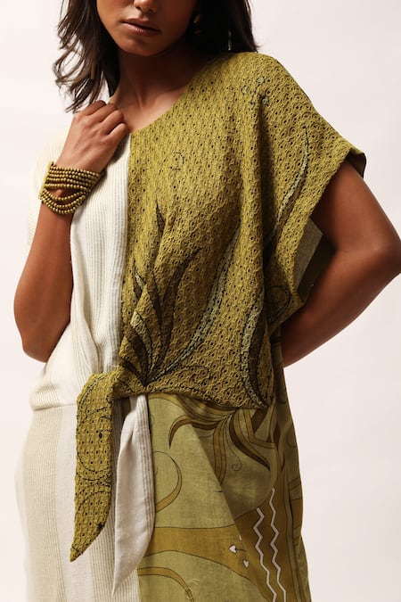 Kritika Murarka_Off White Cotton Round Neck Floral Print Dress _at_Aza_Fashions